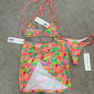 Swim set from white fox boutique. Never worn, still has tags on it.